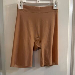 SOMA Lightweight Smoothing Short Large Nude